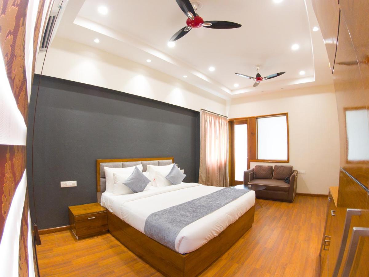 Hotel Vishal Imperial Rohtak Exterior photo